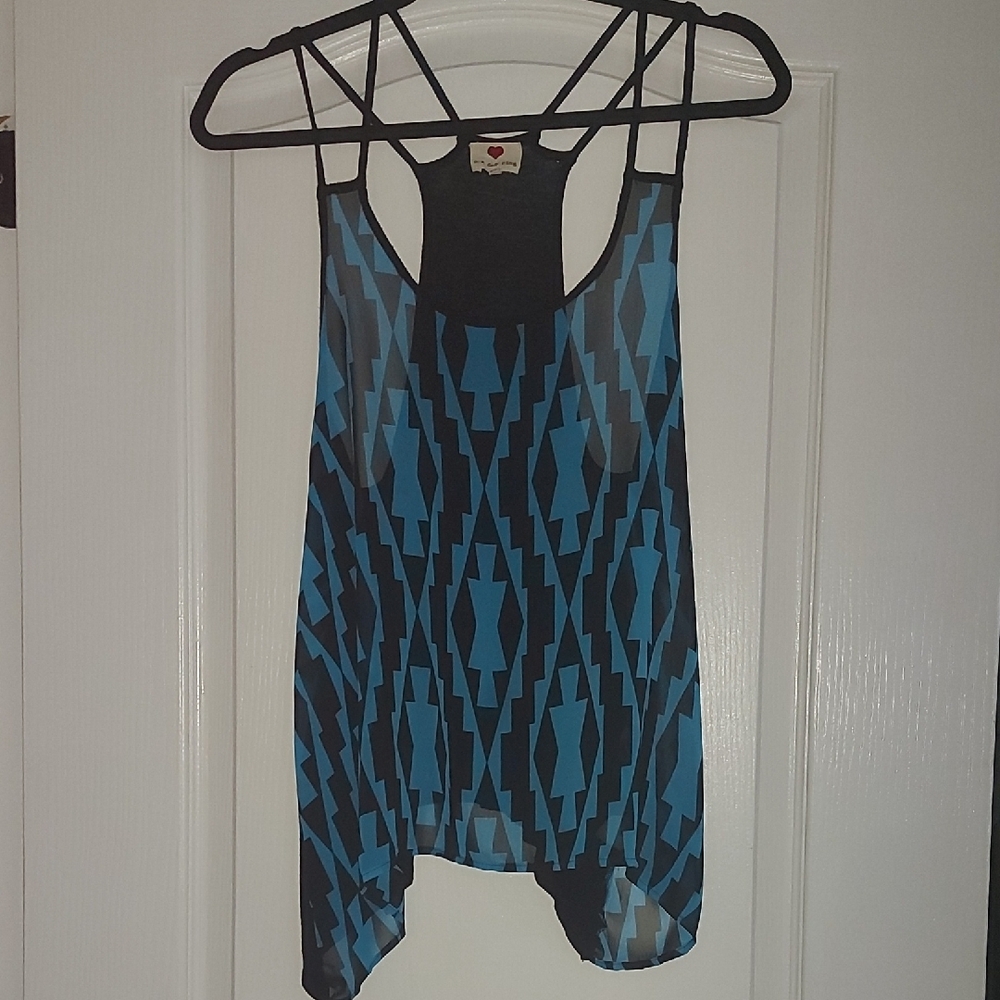 Geometric Pattern Tank Top - Picture 7 of 9
